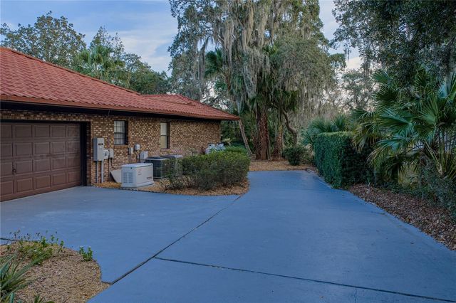 16 COVENTRY DRIVE, Haines City, FL 33844