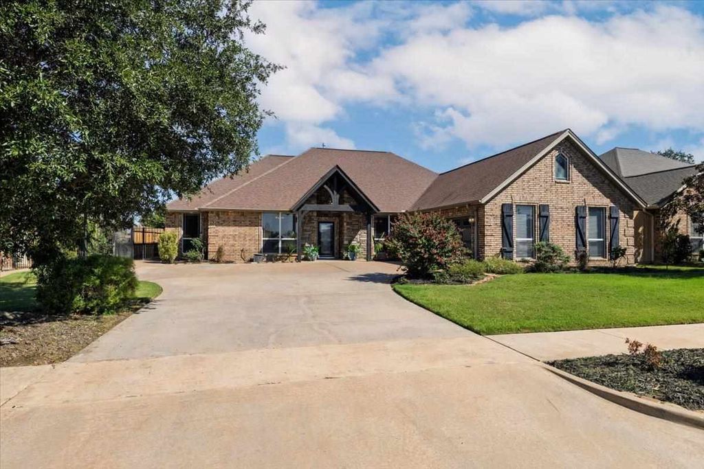 1803 NE 38th Street, Lawton, OK 73507