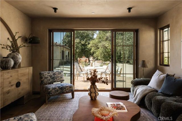1817 N Avenue 55, Los Angeles, CA 90042