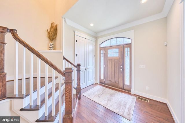 605 MEADOW LN SW, Vienna, VA 22180