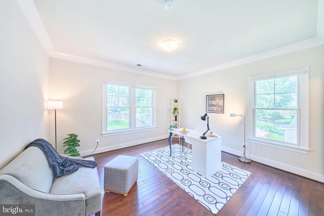 605 MEADOW LN SW, Vienna, VA 22180