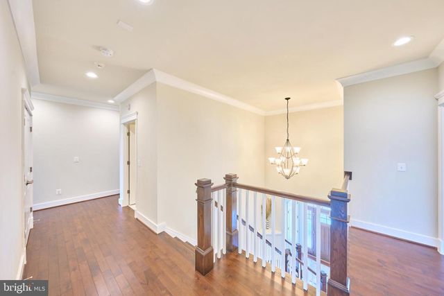605 MEADOW LN SW, Vienna, VA 22180