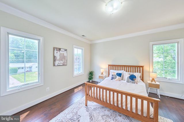 605 MEADOW LN SW, Vienna, VA 22180