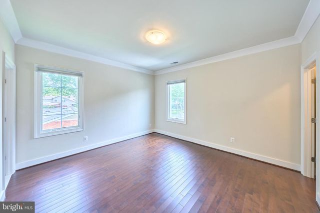605 MEADOW LN SW, Vienna, VA 22180