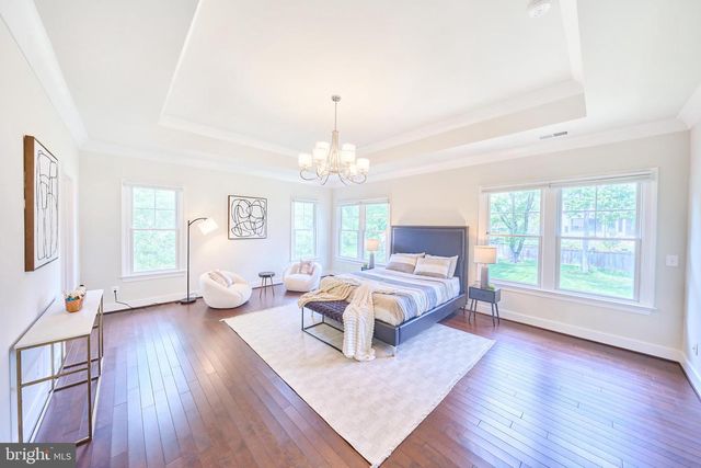 605 MEADOW LN SW, Vienna, VA 22180