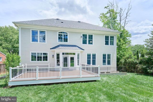 605 MEADOW LN SW, Vienna, VA 22180