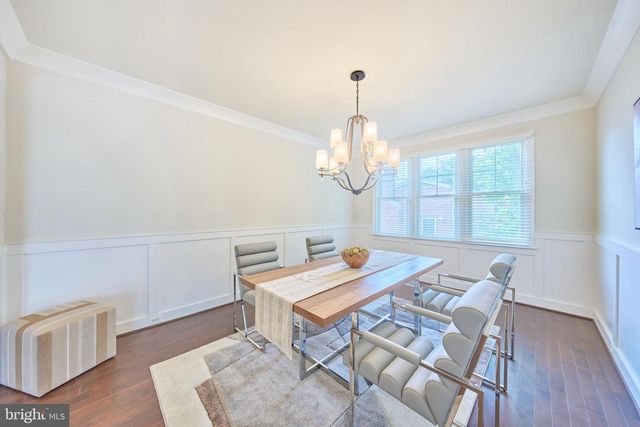 605 MEADOW LN SW, Vienna, VA 22180