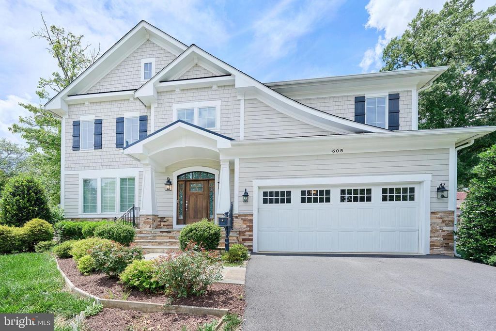 605 MEADOW LN SW, Vienna, VA 22180