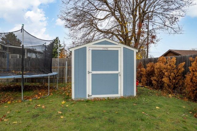 1120 N Warren Rd, Spokane Valley, WA 99216