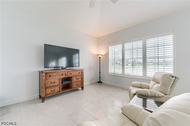 8864 New Castle DR, Fort Myers, FL 33908