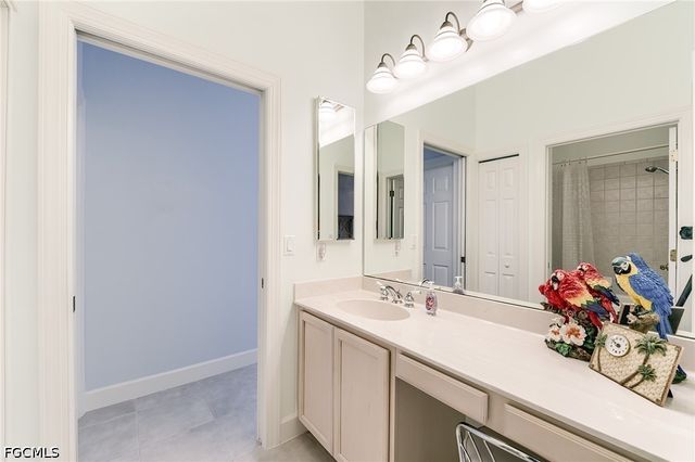 8864 New Castle DR, Fort Myers, FL 33908