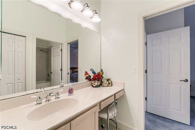 8864 New Castle DR, Fort Myers, FL 33908