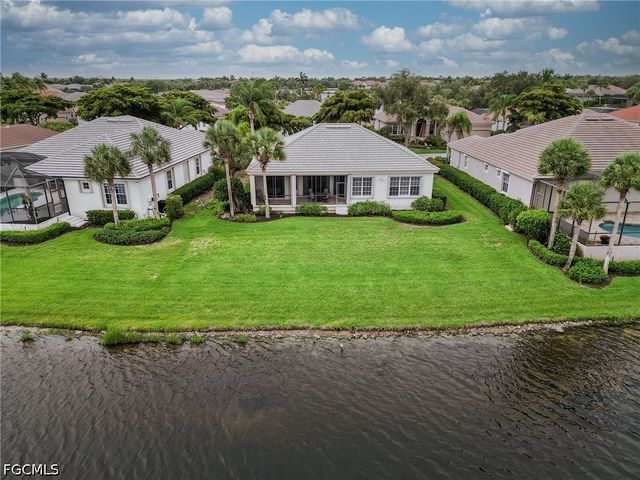 8864 New Castle DR, Fort Myers, FL 33908