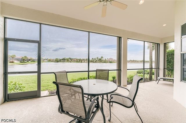8864 New Castle DR, Fort Myers, FL 33908