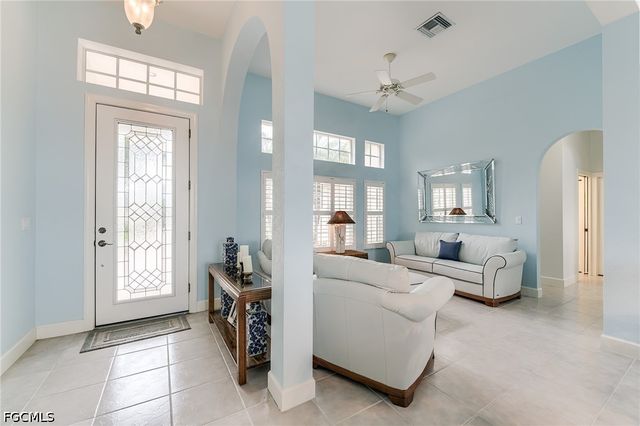 8864 New Castle DR, Fort Myers, FL 33908