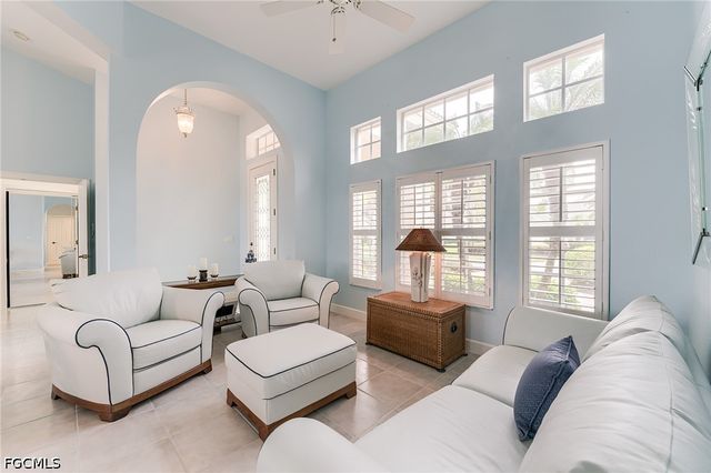 8864 New Castle DR, Fort Myers, FL 33908