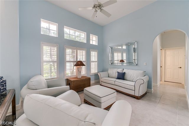 8864 New Castle DR, Fort Myers, FL 33908