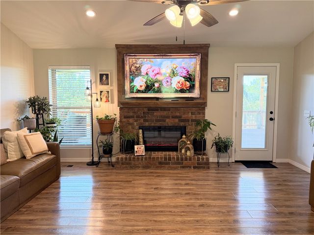 111 Alma Lane, Clarksville, AR 72830