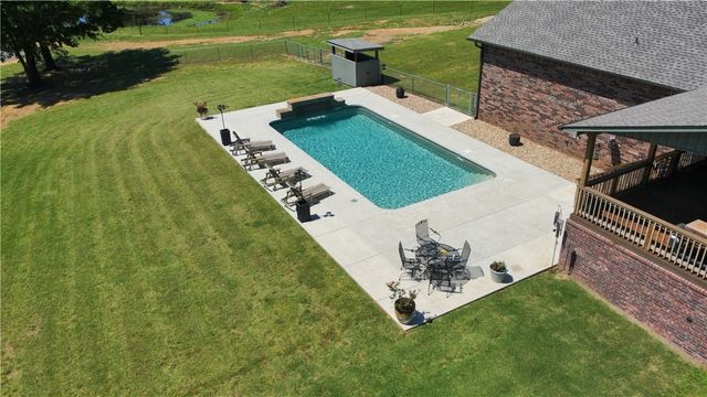 111 Alma Lane, Clarksville, AR 72830