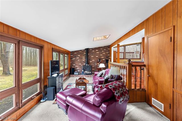 2479 Tibbetts Wick Road, Girard, OH 44420