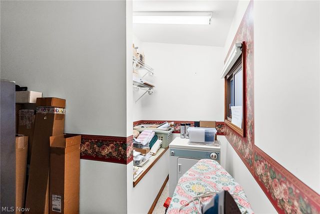 2479 Tibbetts Wick Road, Girard, OH 44420