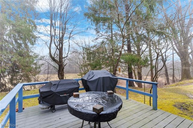 2479 Tibbetts Wick Road, Girard, OH 44420