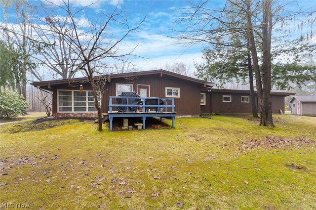 2479 Tibbetts Wick Road, Girard, OH 44420