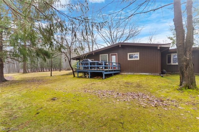 2479 Tibbetts Wick Road, Girard, OH 44420