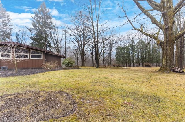 2479 Tibbetts Wick Road, Girard, OH 44420
