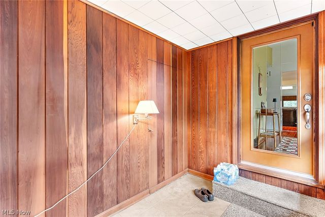 2479 Tibbetts Wick Road, Girard, OH 44420