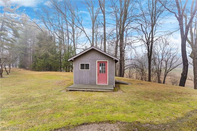 2479 Tibbetts Wick Road, Girard, OH 44420