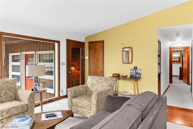 2479 Tibbetts Wick Road, Girard, OH 44420