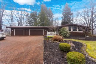 2479 Tibbetts Wick Road, Girard, OH 44420