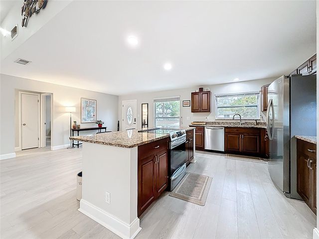 2400 GRANADA CIRCLE W, St Petersburg, FL 33712