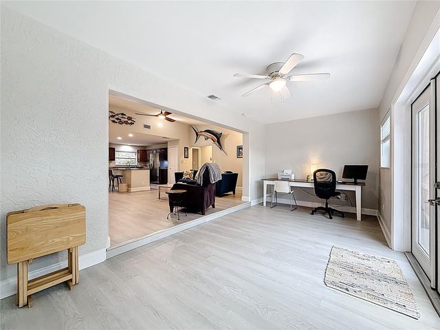 2400 GRANADA CIRCLE W, St Petersburg, FL 33712