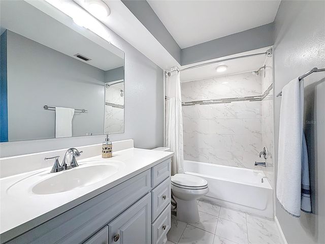 2400 GRANADA CIRCLE W, St Petersburg, FL 33712