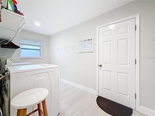 2400 GRANADA CIRCLE W, St Petersburg, FL 33712