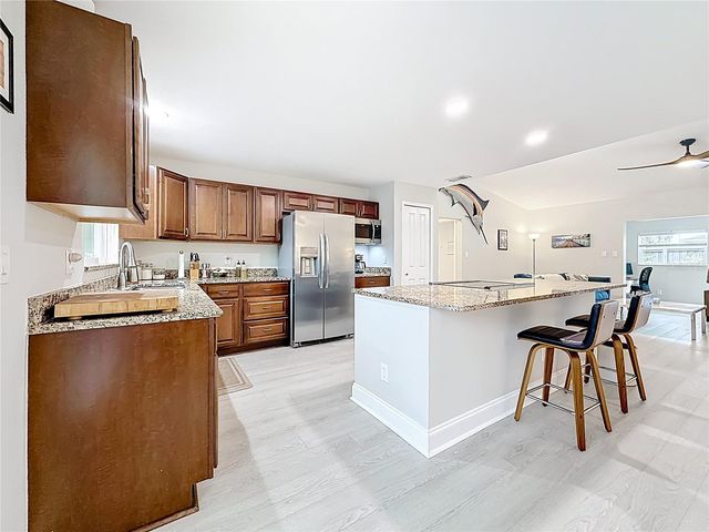 2400 GRANADA CIRCLE W, St Petersburg, FL 33712