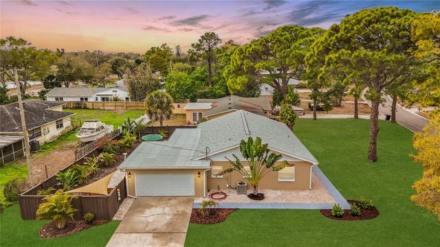 2400 GRANADA CIRCLE W, St Petersburg, FL 33712