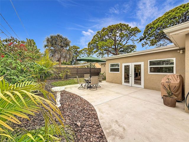 2400 GRANADA CIRCLE W, St Petersburg, FL 33712