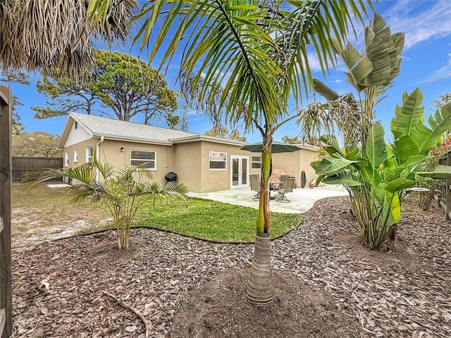 2400 GRANADA CIRCLE W, St Petersburg, FL 33712