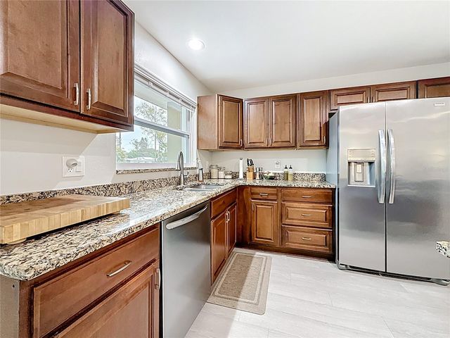 2400 GRANADA CIRCLE W, St Petersburg, FL 33712