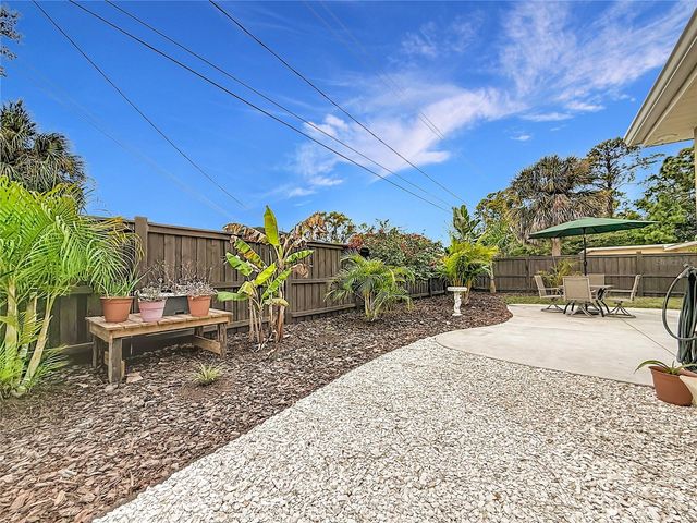 2400 GRANADA CIRCLE W, St Petersburg, FL 33712