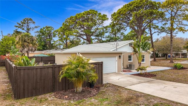 2400 GRANADA CIRCLE W, St Petersburg, FL 33712