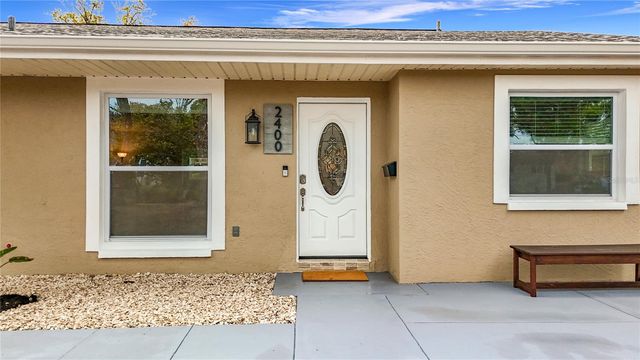 2400 GRANADA CIRCLE W, St Petersburg, FL 33712