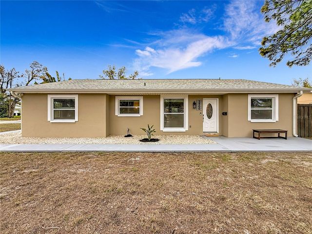 2400 GRANADA CIRCLE W, St Petersburg, FL 33712