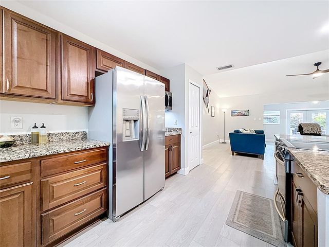 2400 GRANADA CIRCLE W, St Petersburg, FL 33712