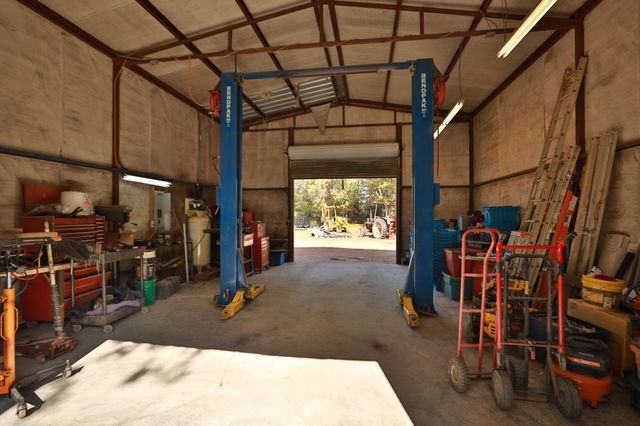 6623 County Road 302, Navasota, TX 77868