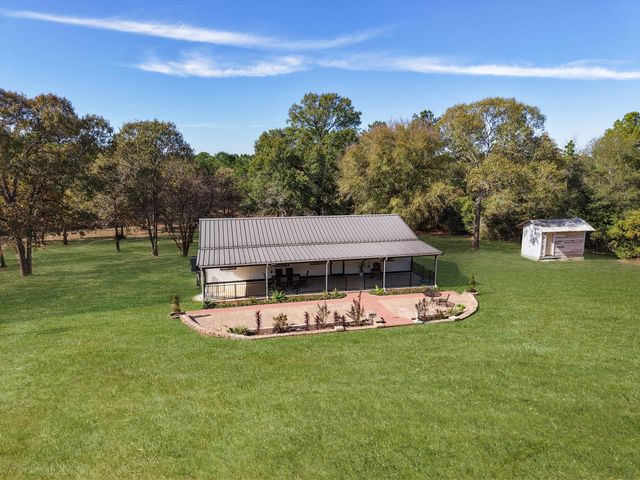 6623 County Road 302, Navasota, TX 77868