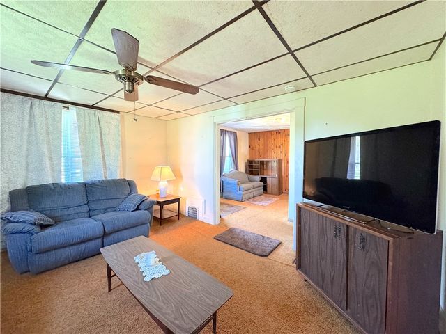 3003 Riverside Dr, Penn Twp, PA 15623